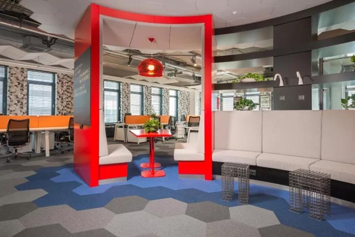 2500平方辦公室交流區(qū)裝修設(shè)計效果圖